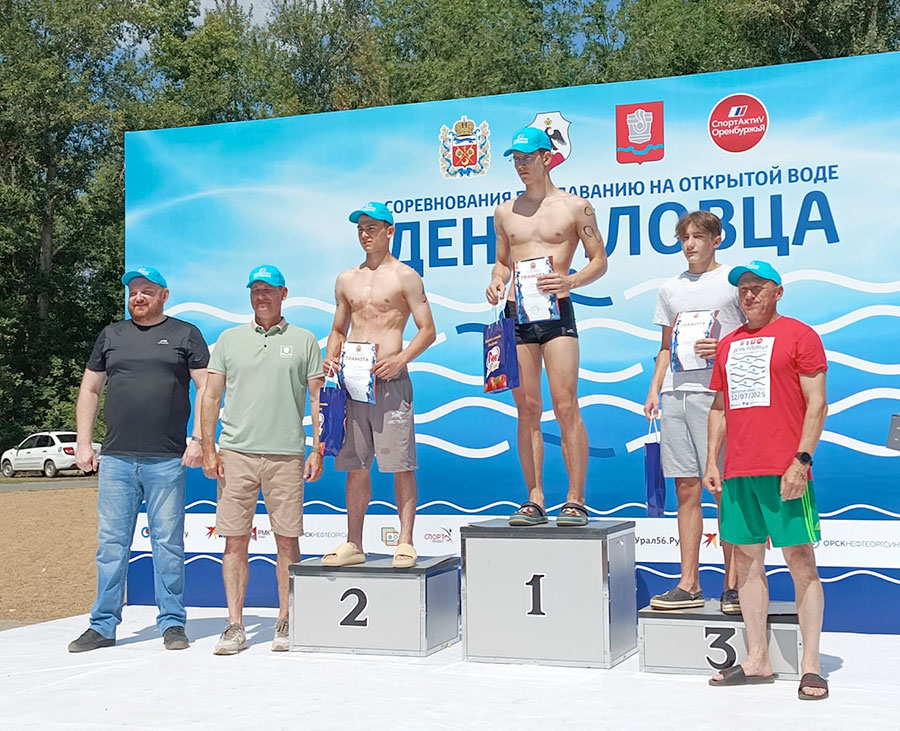 Пловцы вышли на большую воду