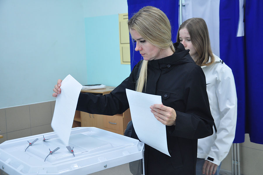 Первые пошли. Орчане не стали откладывать трехдневные выборы в долгий ящик