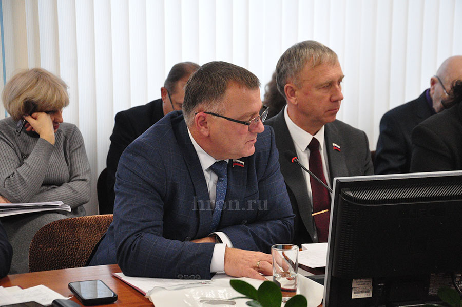 Разговоры о миллионах. Депутаты приняли бюджет на 2026 год 