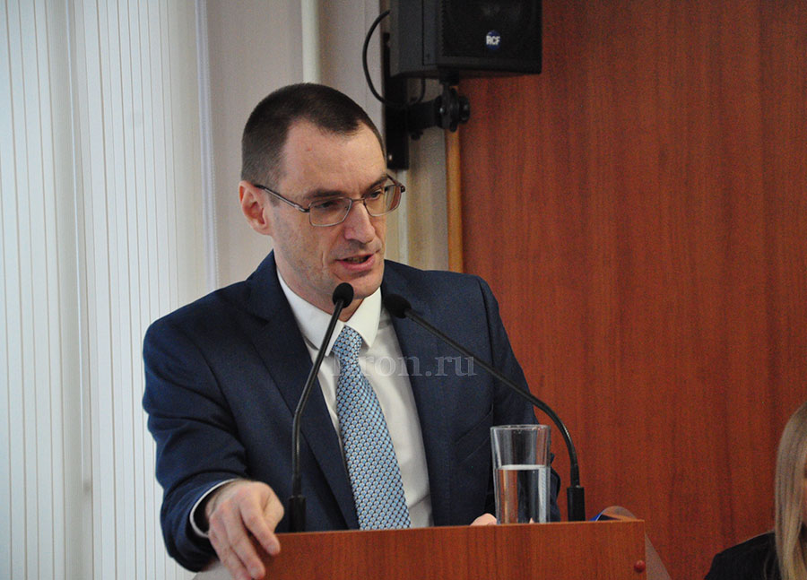 Разговоры о миллионах. Депутаты приняли бюджет на 2026 год 