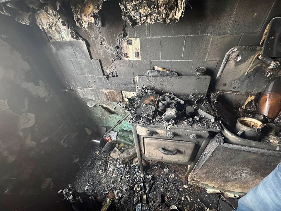 Без радио. Орчанин лишился приемника и имущества из-за пожара