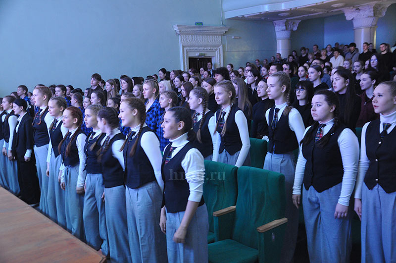 Пели и танцевали