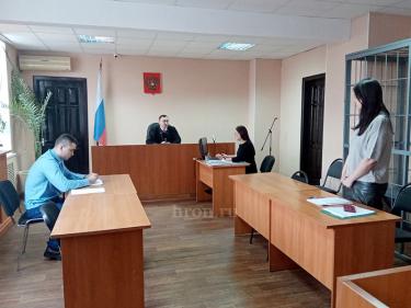 Дом на проспекте Никельщиков обслуживает компания без телефона и адреса