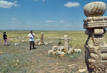 От кулпытасов до гор. Иван Сотников попал в финал престижной туристской премии