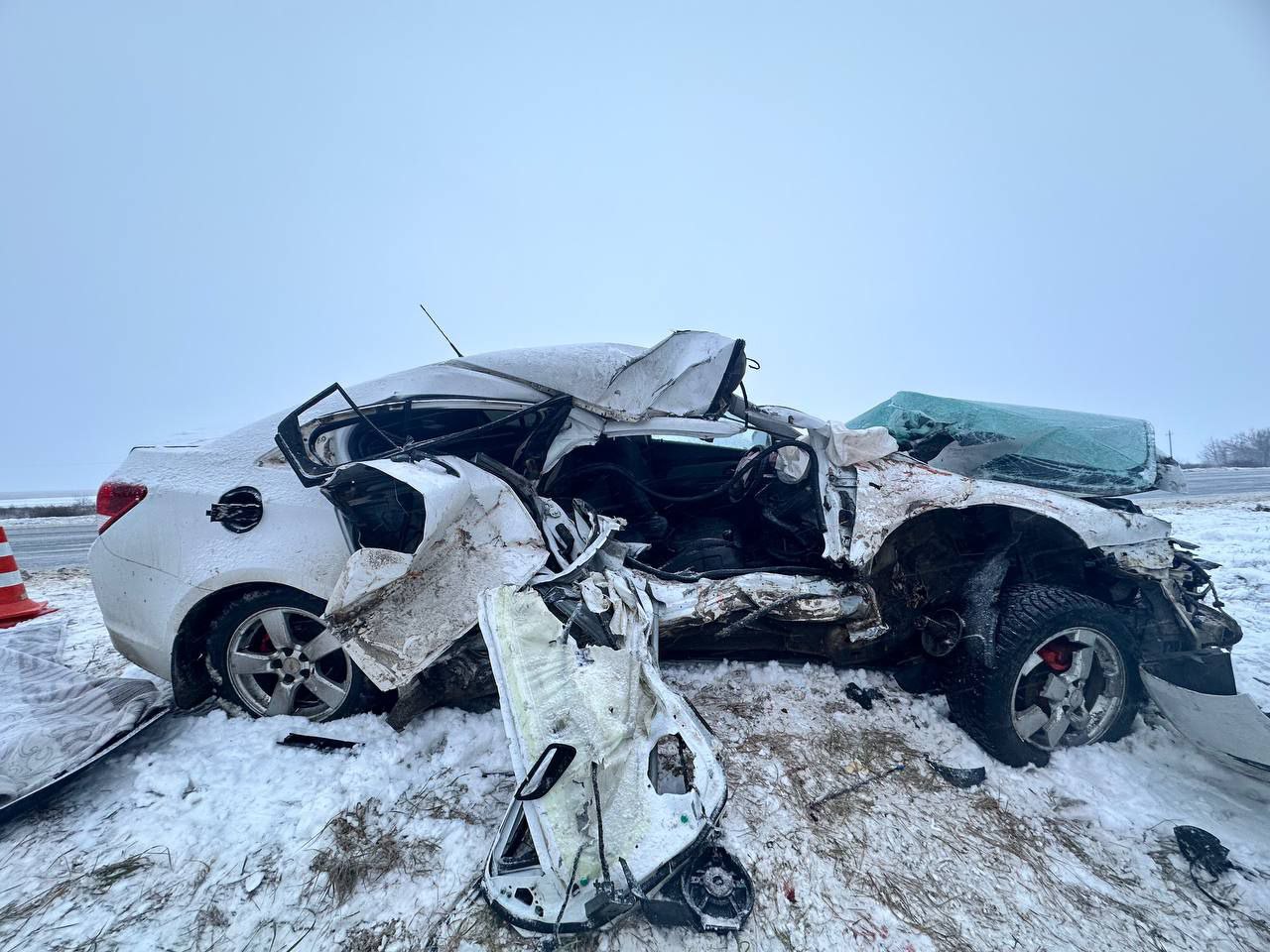 Два человека погибли в лобовом столкновении