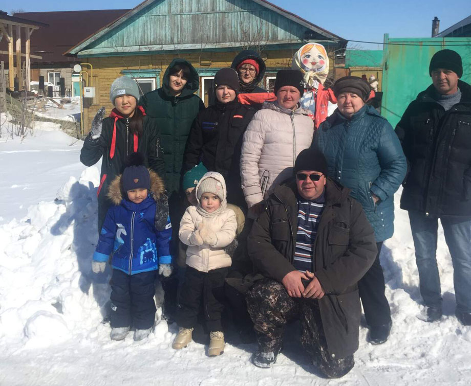 Фотоконкурс «Навстречу весне всей семьей» | Растопите снег теплом своих сердец!