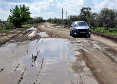 Скрип колеса. Жители Джанаталапа с трудом добираются до города