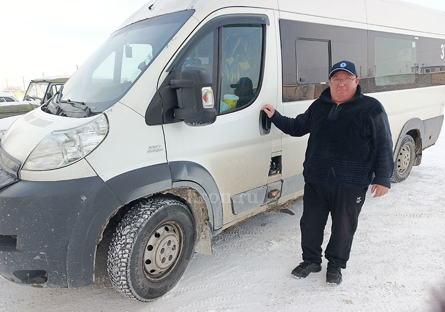 Жизнь человека дороже. О том, как водитель маршрутки не спасовал перед огнем