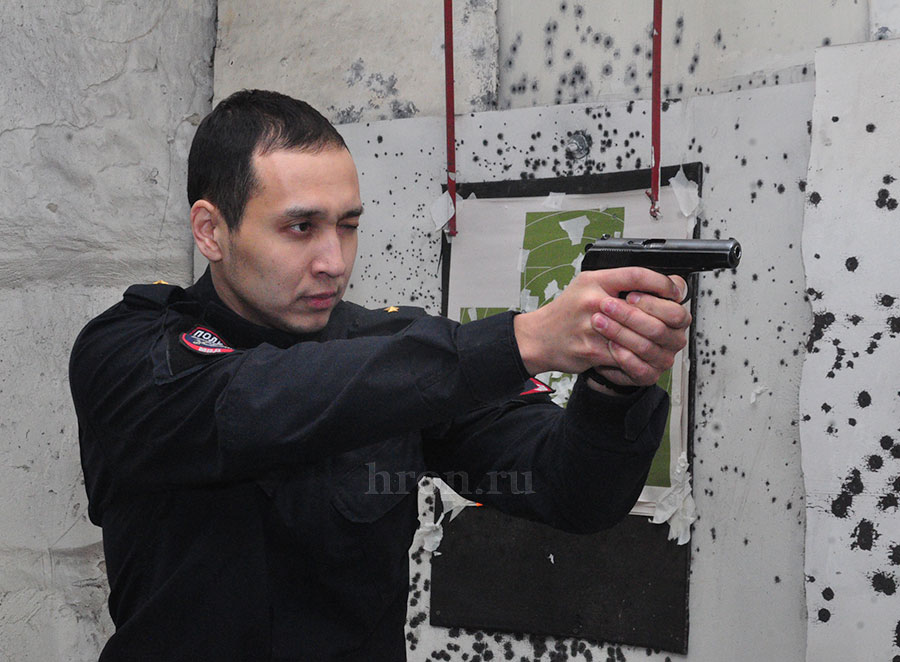 Работа как в кино. Кого ловят транспортные полицейские?