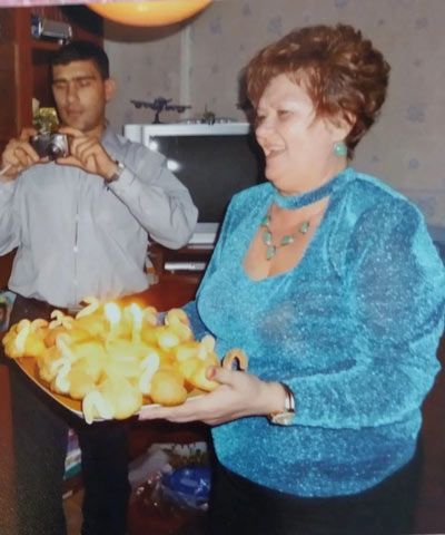 Комсомол, любовь и холодильник на сцене