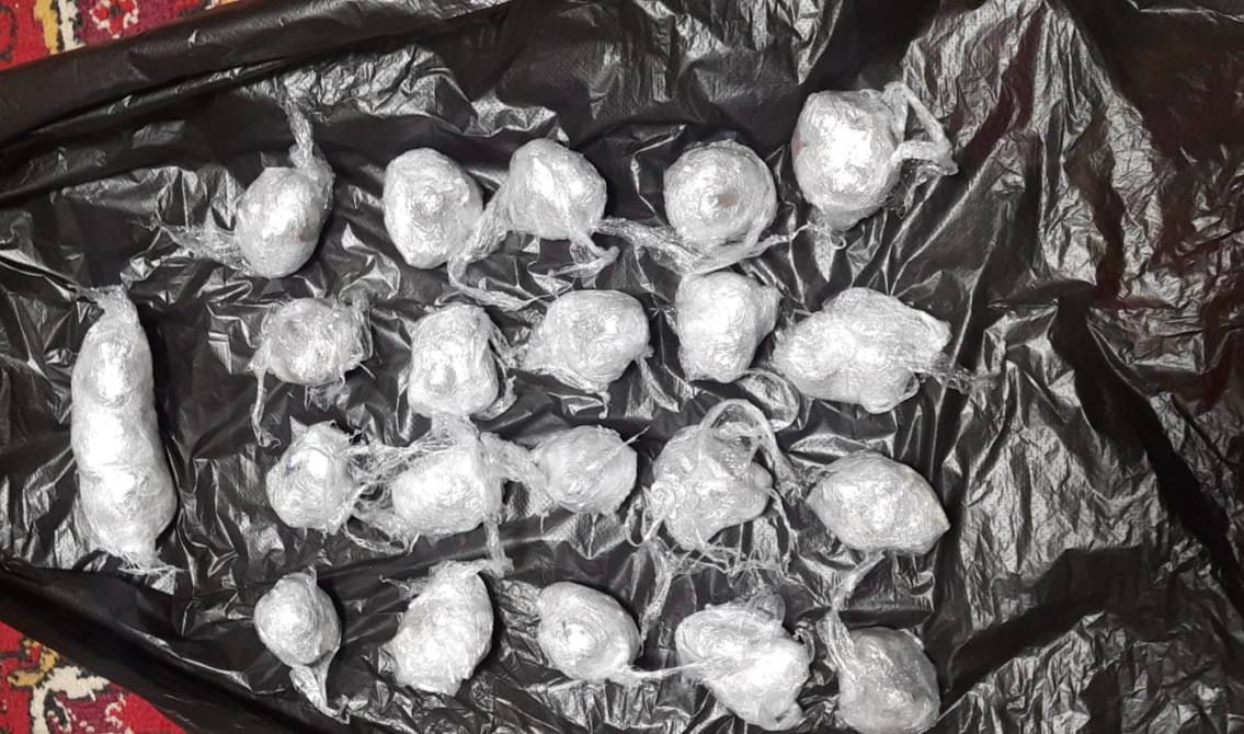 Полицейские задержали орчанина с 243 свертками наркотиков