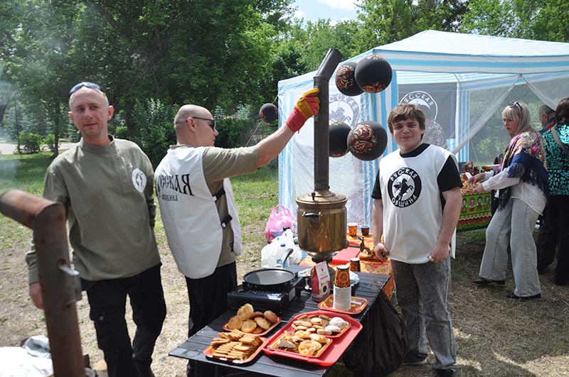 Мир. Дружба. Орск