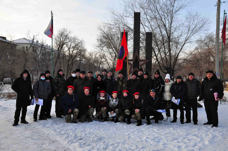 «Под обстрелом вспоминал, чему учился в армии». В Орске наградили ветеранов боевых действий 