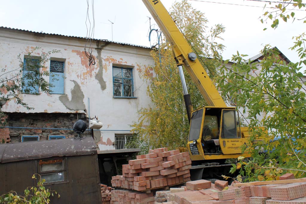 В судьбе аварийного дома на Светлой появилась ясность