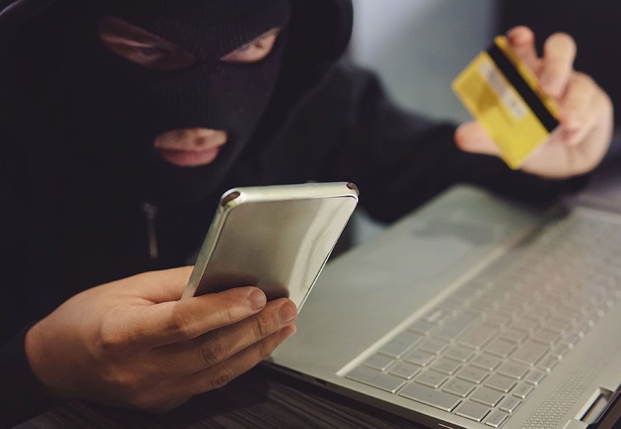 Мошенники лишили пенсионеров Оренбуржья более 14 млн рублей за неделю