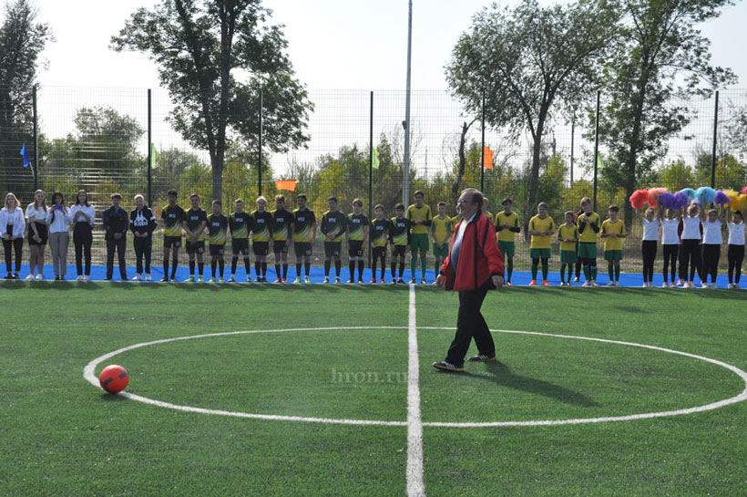 Никель накрыло футбольной волной