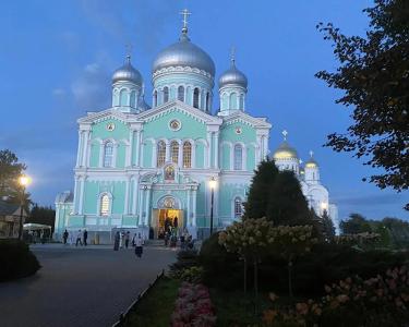 Личная драма. Лидия Зуева о том, куда люди едут за помощью