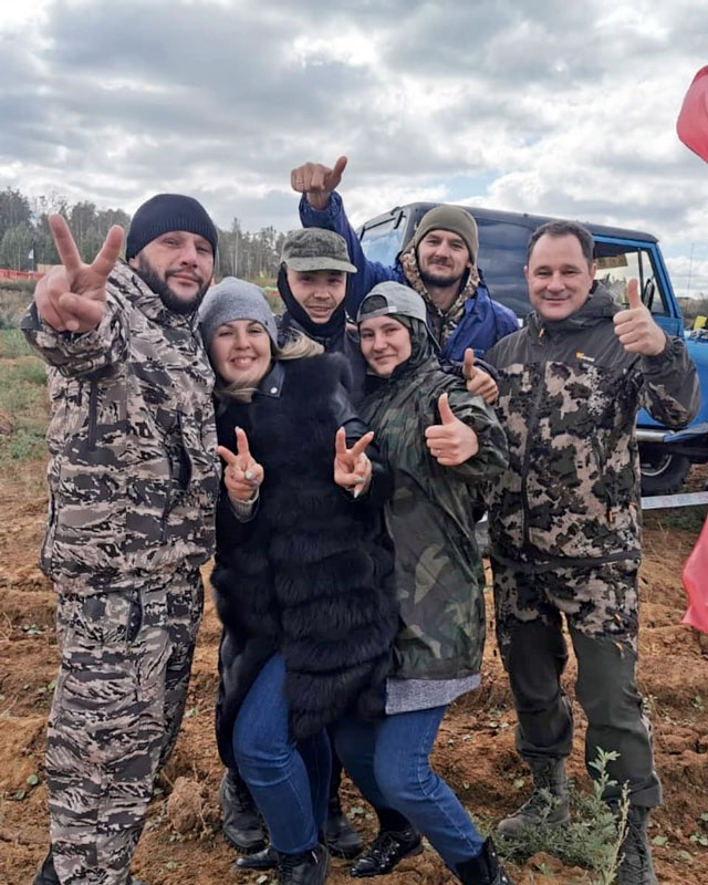 И вброд, и вплавь. Местные автомобилисты создали новое движение для тех, кто любит приключения