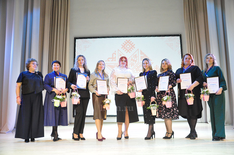 Интрига года. Молодые педагоги уверенно идут вперед, опытные не отстают