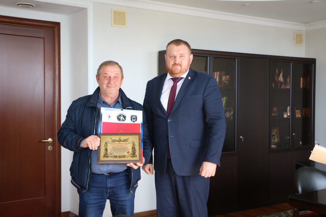Орчане получили награды за вклад в поддержку военных
