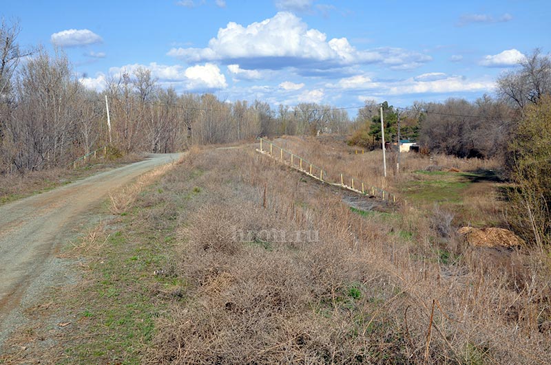 Она небезопасна. Местные чиновники подали заявление по дамбе в арбитражный суд 
