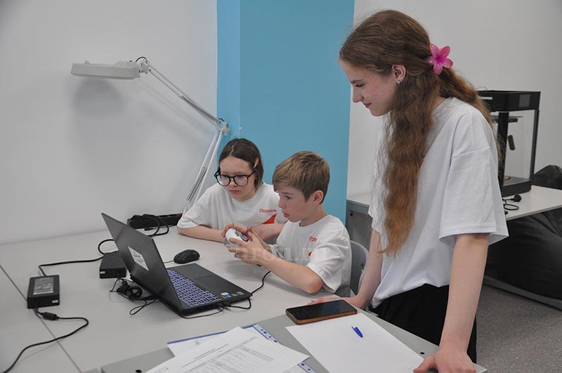 С поля боя вынесли всех. Участникам «Зарницы» пришлось спасать раненых