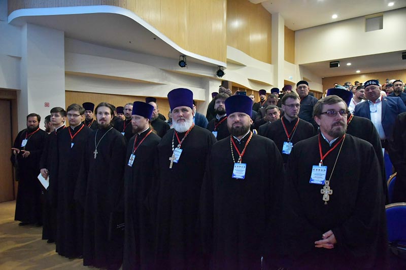 Настроены на диалог