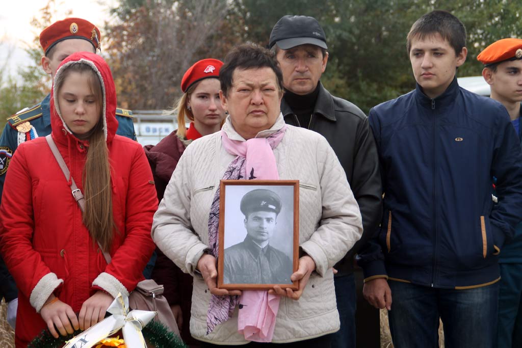 Бойца опознали по именной ложке. Павла Лазакова похоронили с воинскими почестями