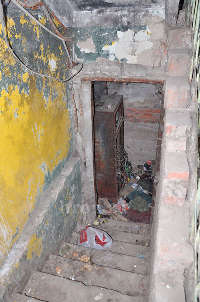 Без воды и без дверей. Жизнь в общежитии на улице Станиславского не бьет ключом