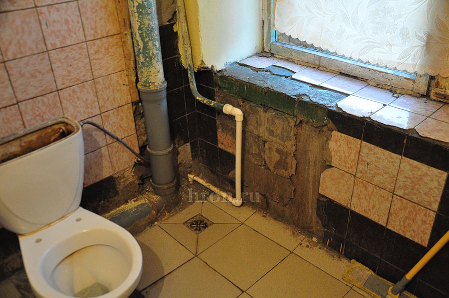 Без воды и без дверей. Жизнь в общежитии на улице Станиславского не бьет ключом