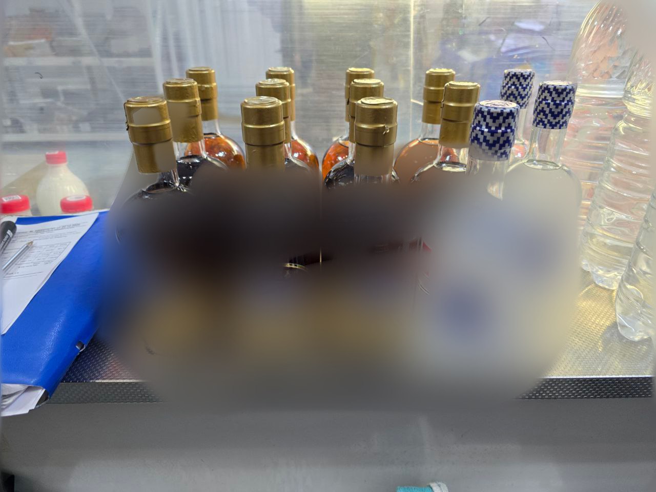 В Орске и Новотроицке правоохранители ликвидировали каналы сбыта контрафактной алкогольной продукции