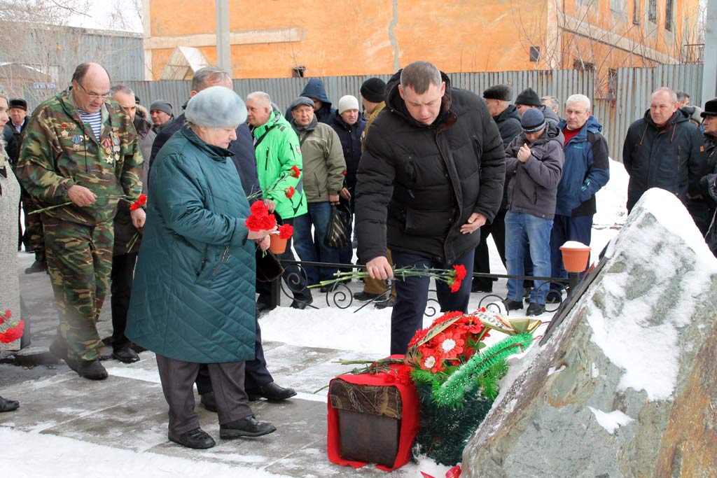 Проходят годы, но боль в сердце не затихает