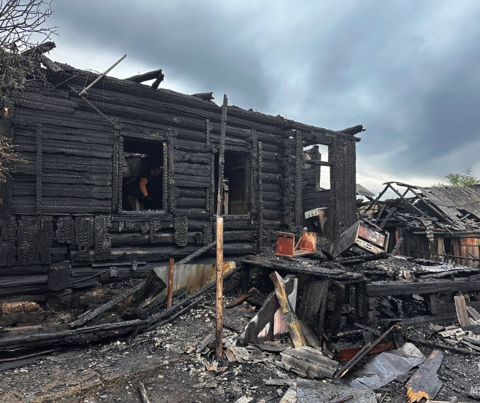 Молния спалила дом и погубила хозяйку
