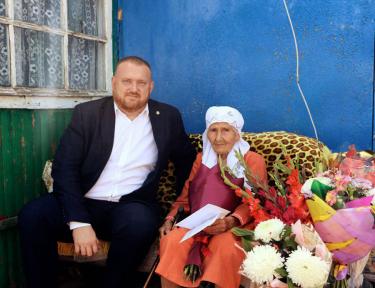 Долгожительница отметила 100-летний юбилей