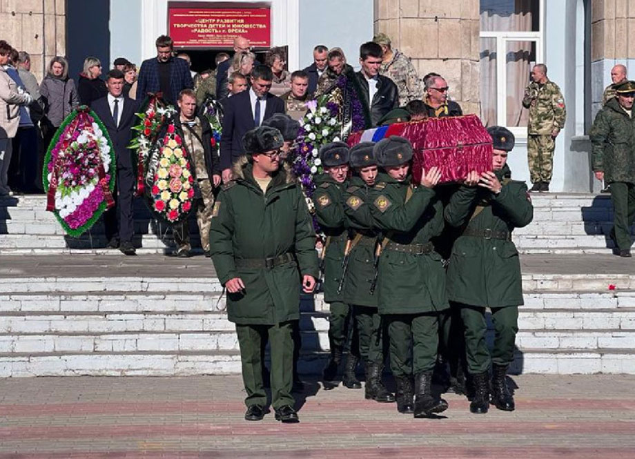 Погиб, оставшись верным присяге