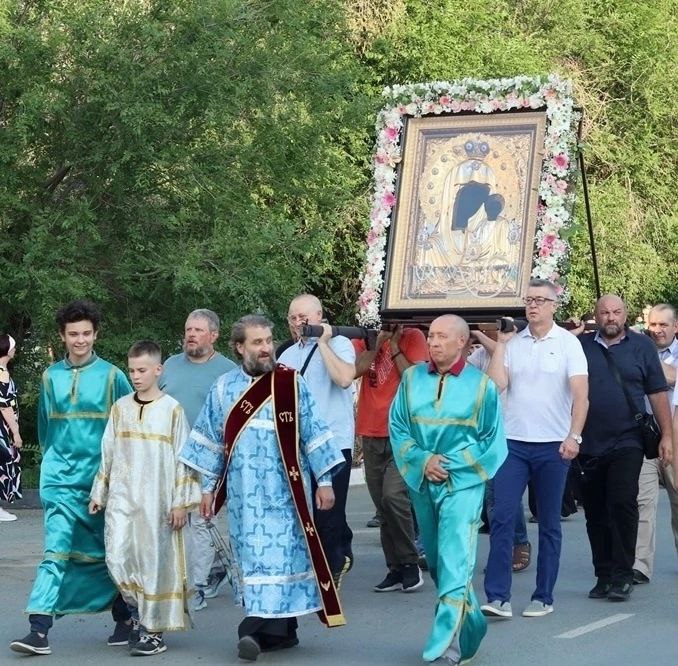 Крестный ход в честь Табынской иконы Божьей Матери