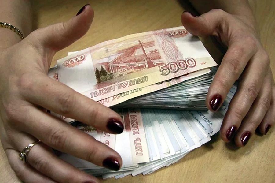 Начальница почтового отделения присвоила почти полмиллиона рублей