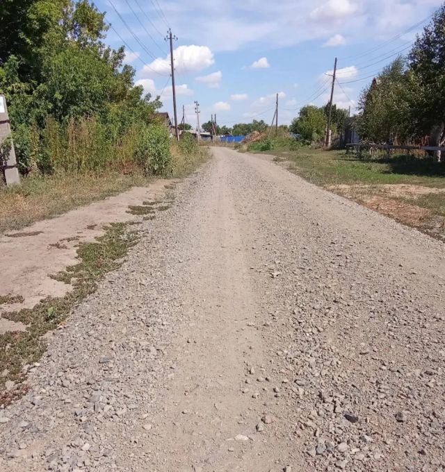 А дорога ровною лентою вьется...