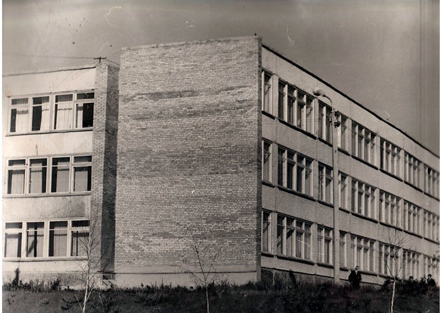 Сорок лет – полет нормальный. Школа № 43 отмечает юбилей новыми победами