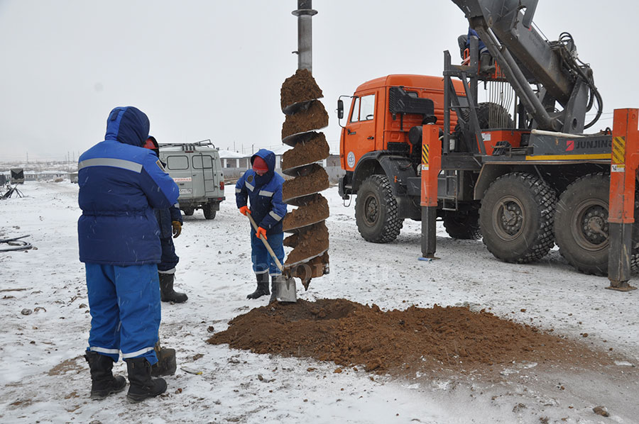 Есть контакт. Анатолий Москвин о новых электролиниях, кадрах и проектах