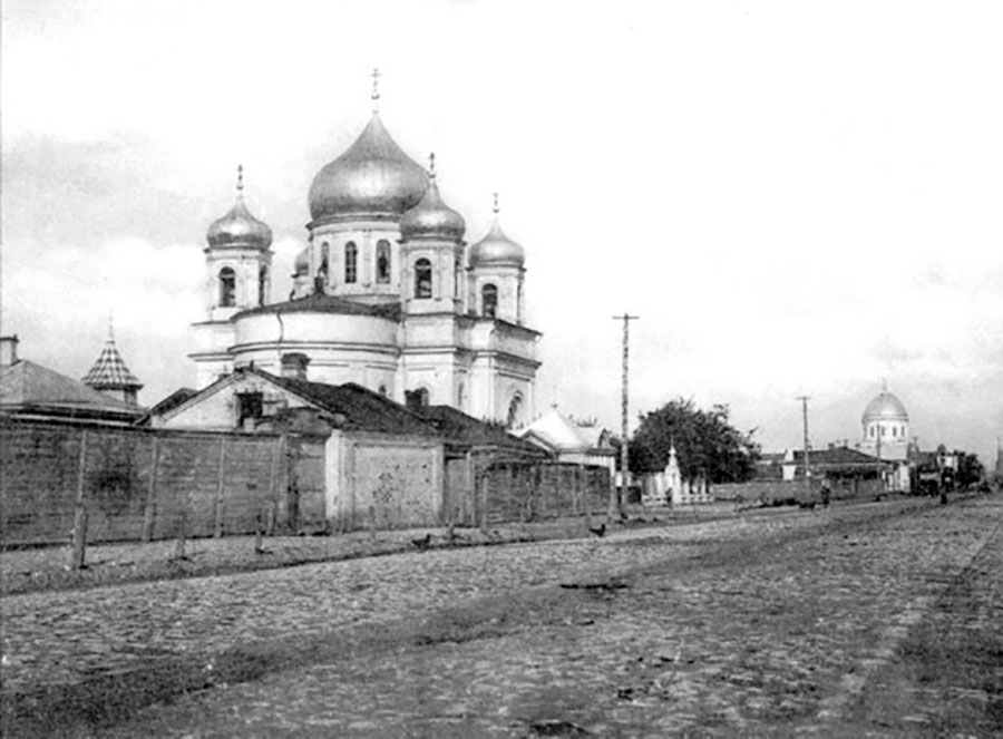 Пятьдесят оттенков кирпичного, или Причем здесь известный архитектор Константин Тон