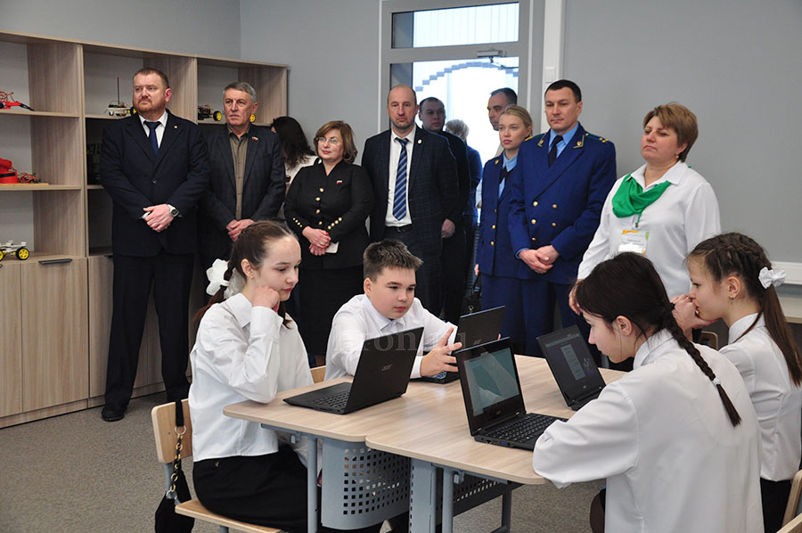 В геометрической прогрессии. После масштабного ремонта открыты два корпуса старейшей школы