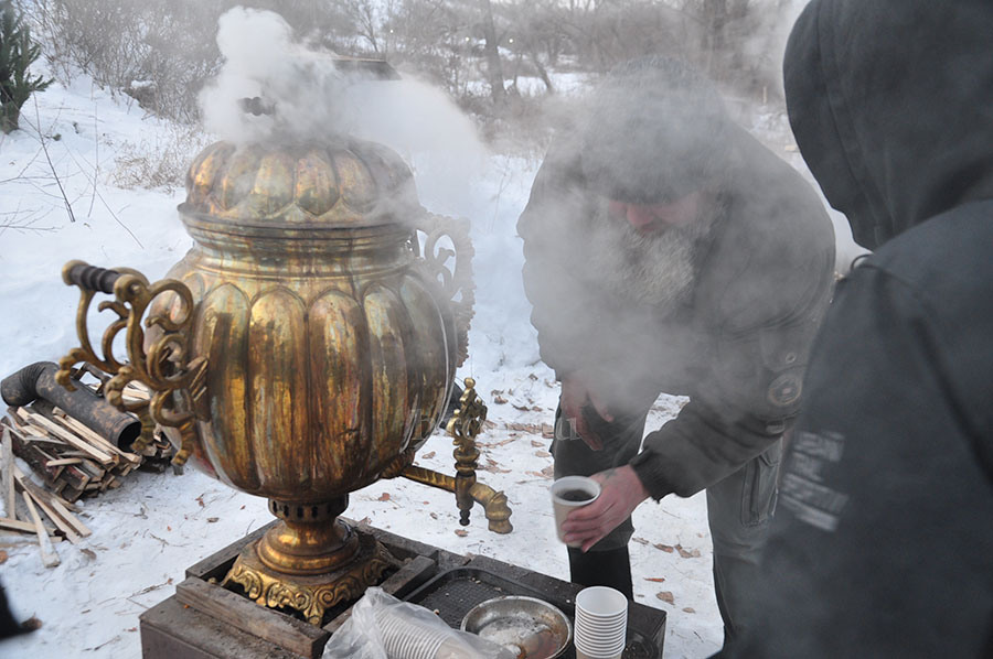 Кто в воду, кто за водой. Орчане отметили Крещение Господне