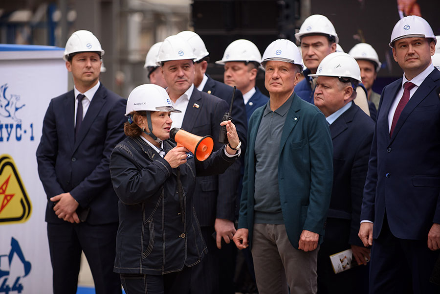 Герман Греф запустил установку на ПАО «Орскнефтеоргсинтез»