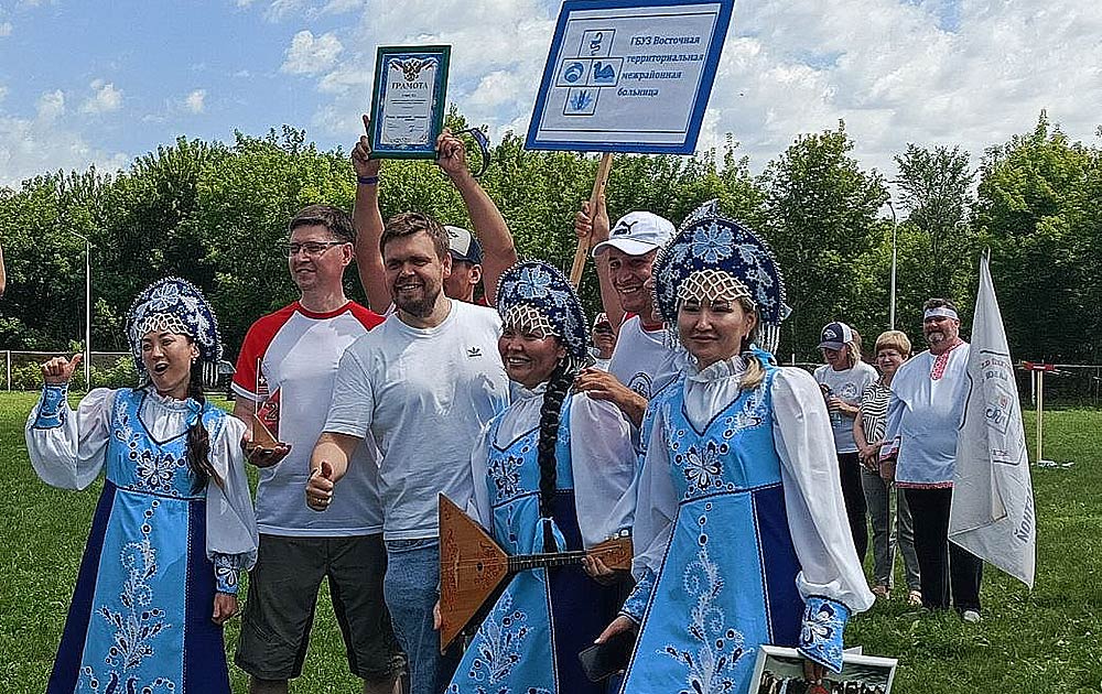 И укол сделают, и гвоздь забьют