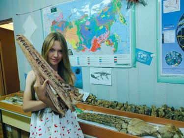 Художнице покорилась геология