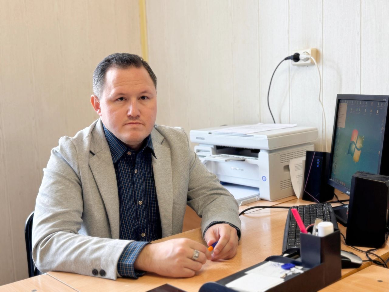 «Надел сапоги и пошел в народ»