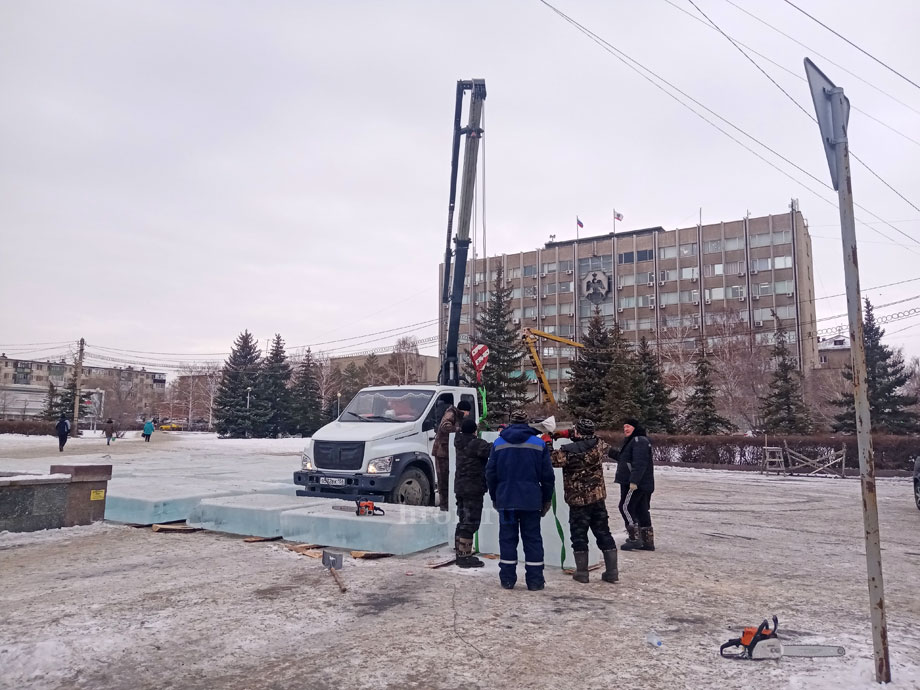 На Комсомольской площади появятся ледяной трон и Кролик