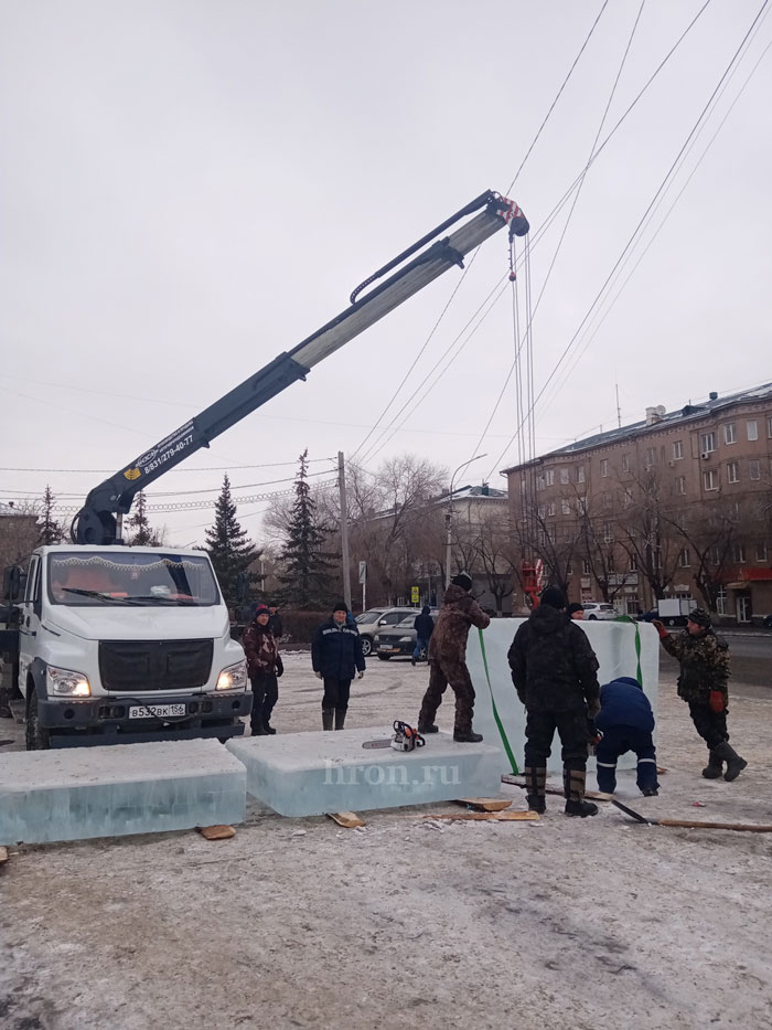 На Комсомольской площади появятся ледяной трон и Кролик