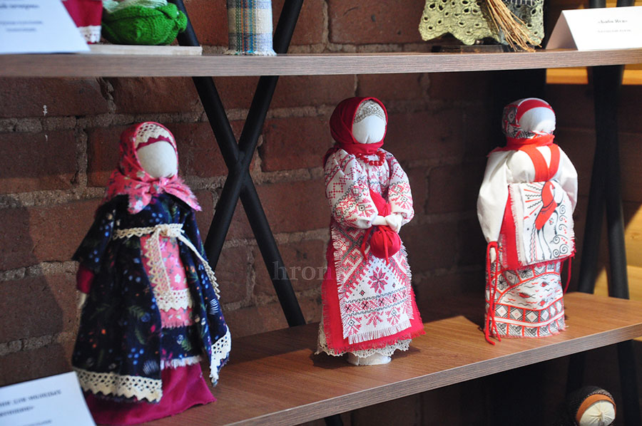 Баба Яга с характером. Народная кукла Кристины Ещенко становится популярной